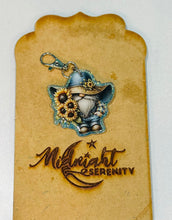 Load image into Gallery viewer, SUNFLOWER GNOME FARMER