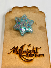 Load image into Gallery viewer, SNOWFLAKE