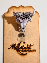 Load image into Gallery viewer, COW SKULL FLOWERS