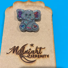 Load image into Gallery viewer, ELEPHANT SITTING