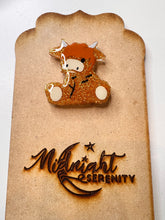 Load image into Gallery viewer, HIGHLAND COW - SITTING