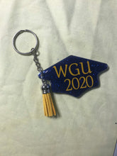 Load image into Gallery viewer, GRADUATION CAP WITH TASSEL