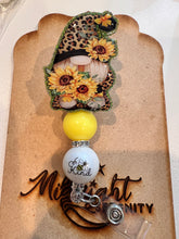 Load image into Gallery viewer, SUNFLOWER GNOME