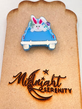Load image into Gallery viewer, BUNNY TRUCK