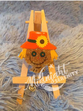 Load image into Gallery viewer, SCARECROW