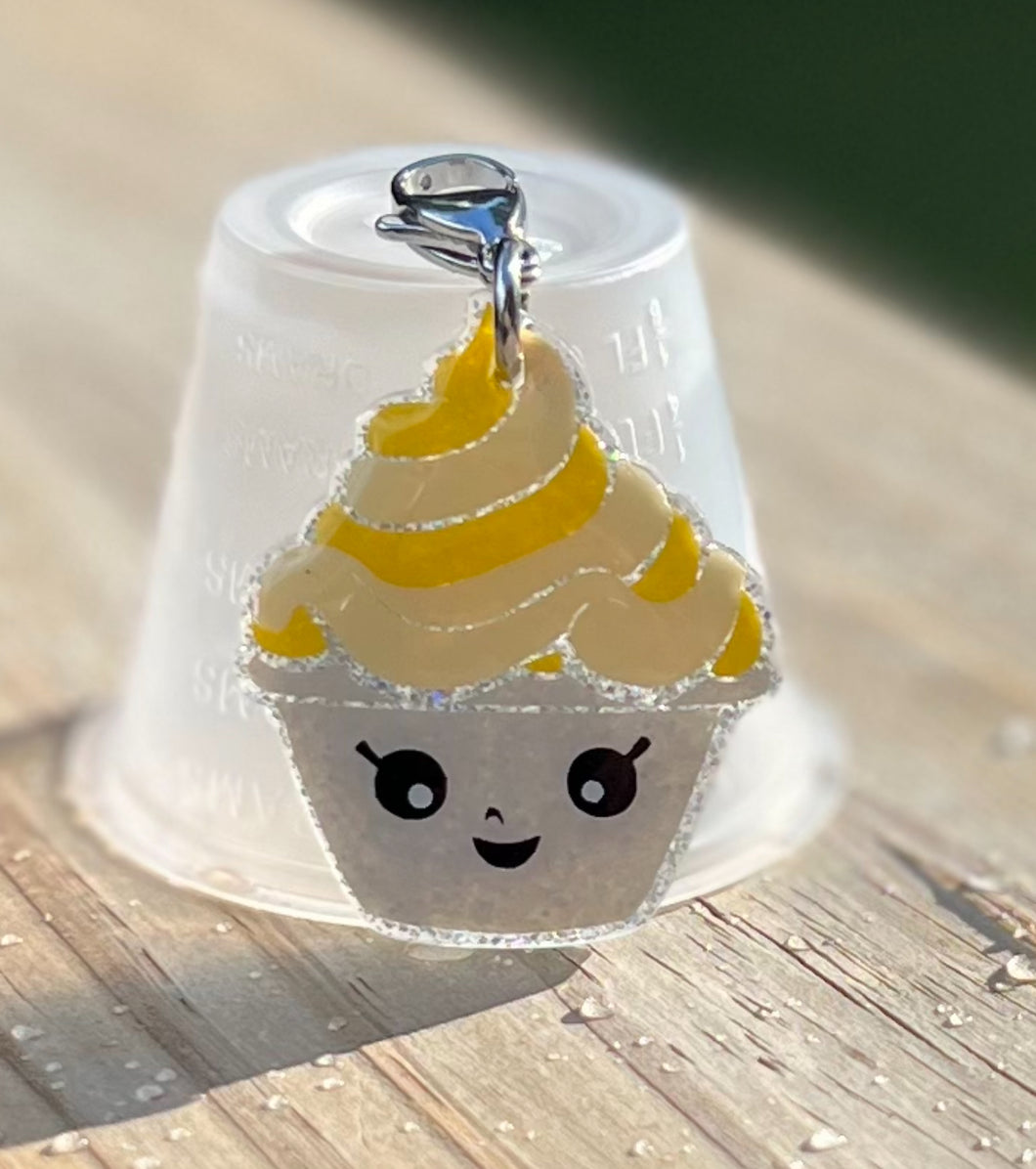 ICE CREAM WHIP CHARM